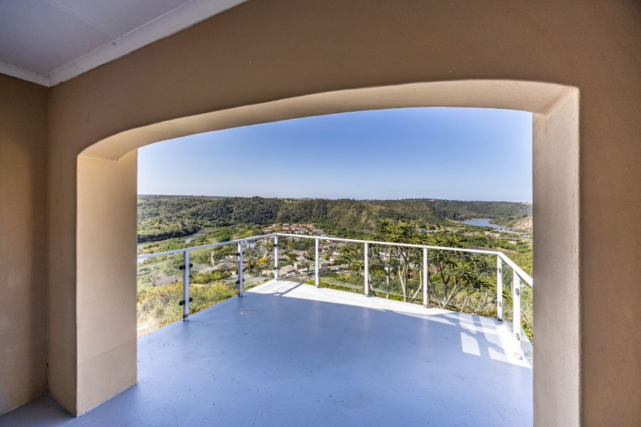 5 Bedroom Property for Sale in Gonubie North Eastern Cape